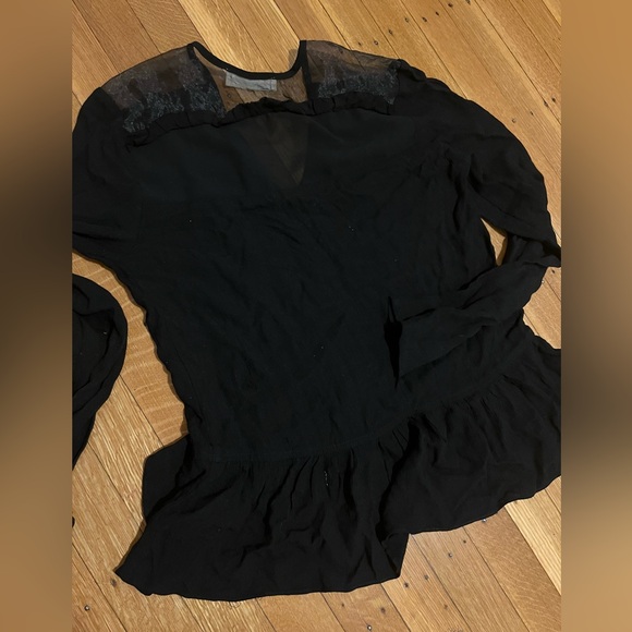 Black Top - Picture 2 of 4